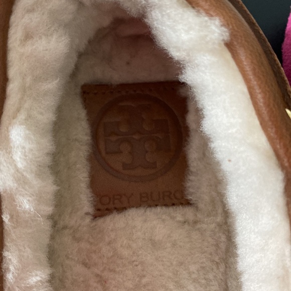 Tory Burch hot pink side and shearling lined slippers size 6 - Picture 4 of 6